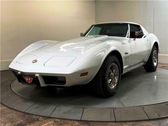 Chevrolet Corvette 1976 image number 0