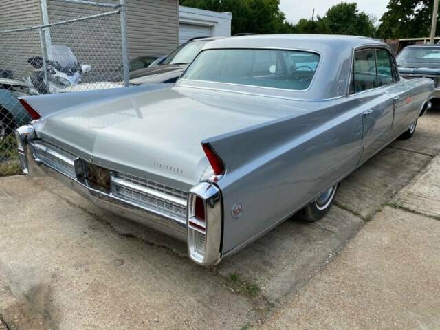 Cadillac Fleetwood 1963 image number 2