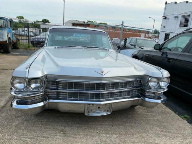 Cadillac Fleetwood 1963 image number 28