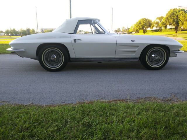 Chevrolet Corvette 1963 image number 9