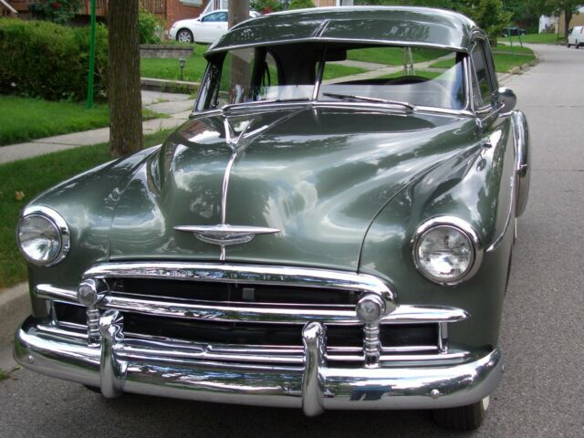 Chevrolet Styleline Deluxe 1950 image number 1