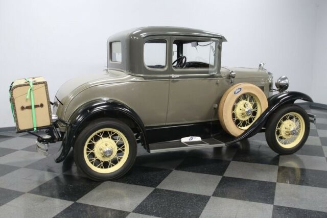 Ford Model A 1930 image number 14