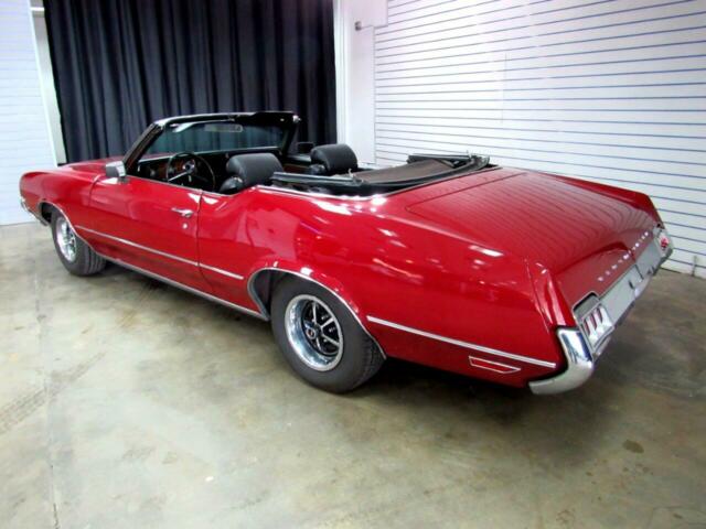 Oldsmobile Cutlass 1971 image number 27