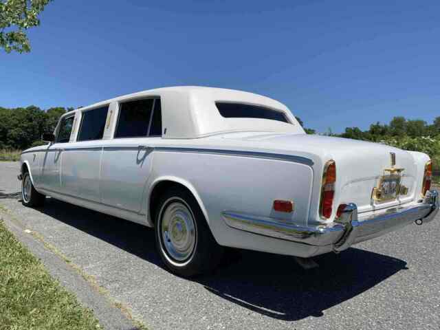 Rolls-Royce Silver Shadow 1972 image number 2