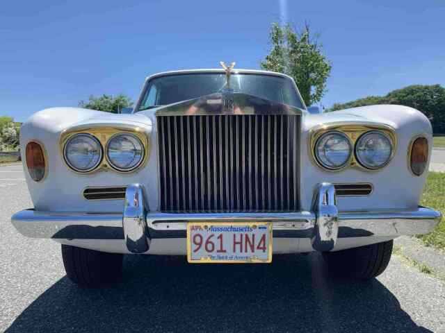 Rolls-Royce Silver Shadow 1972 image number 27