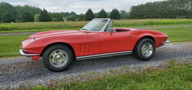 Chevrolet Corvette 1966 image number 0