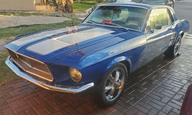 Ford Mustang 1967 image number 21