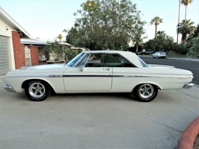 Plymouth Fury 1964 image number 0