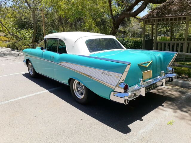 Chevrolet Bel Air/150/210 1957 image number 2