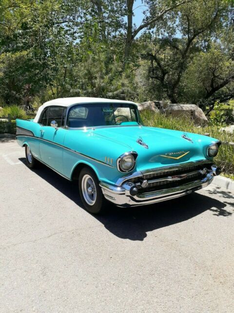 Chevrolet Bel Air/150/210 1957 image number 23