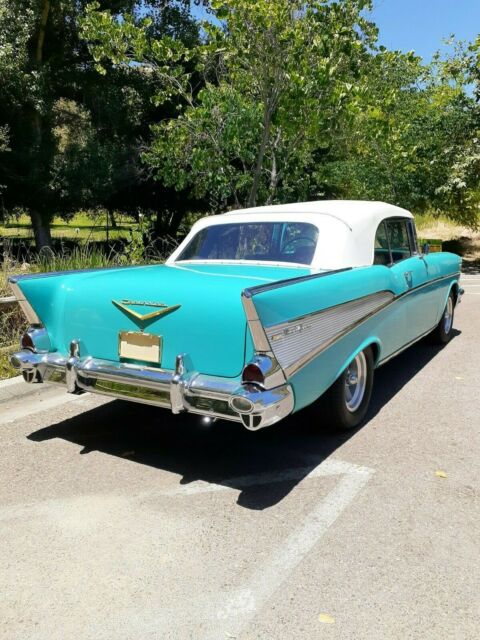 Chevrolet Bel Air/150/210 1957 image number 24