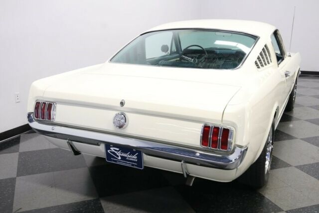 Ford Mustang 1966 image number 12