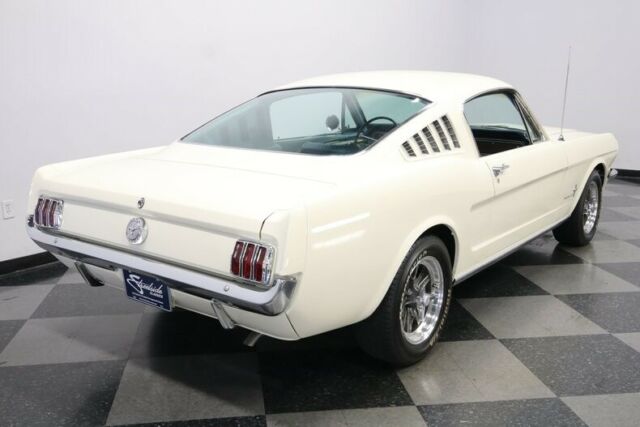 Ford Mustang 1966 image number 13