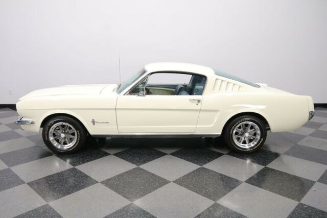 Ford Mustang 1966 image number 2