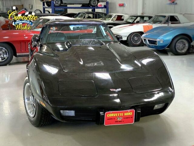 Chevrolet Corvette 1977 image number 14