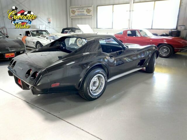 Chevrolet Corvette 1977 image number 20