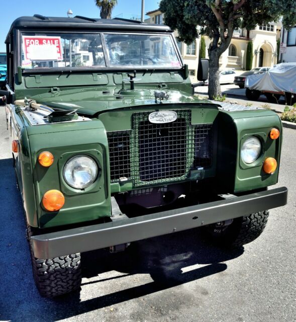 Land Rover Defender 1972 image number 3