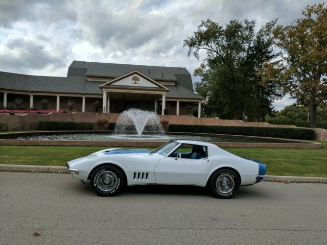 Chevrolet Corvette 1968 image number 0