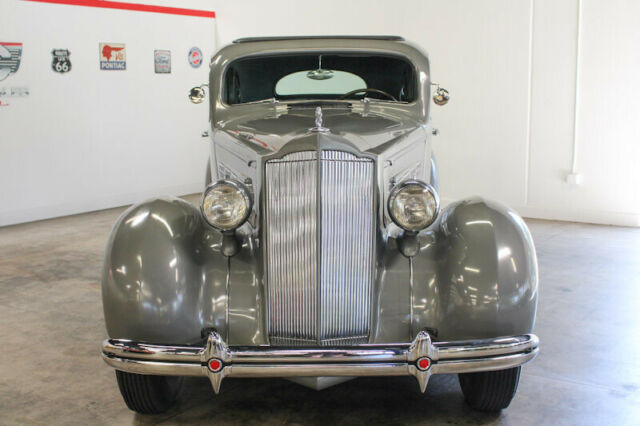 Packard 120 1937 image number 3