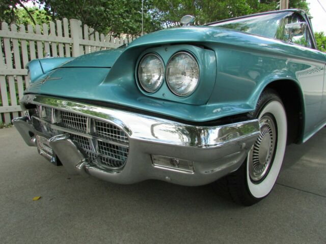 Ford Thunderbird 1960 image number 12