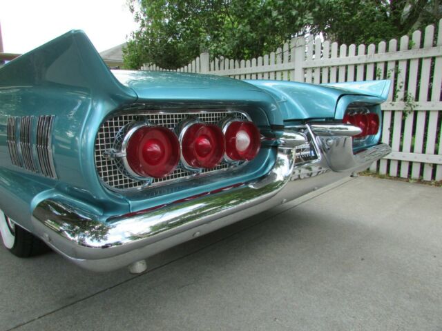 Ford Thunderbird 1960 image number 13