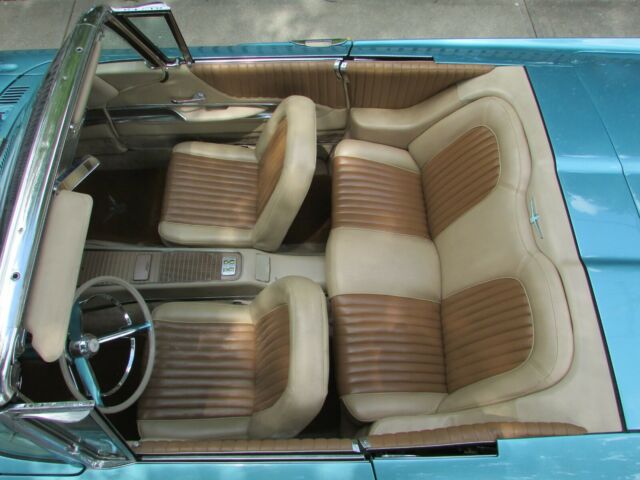 Ford Thunderbird 1960 image number 18