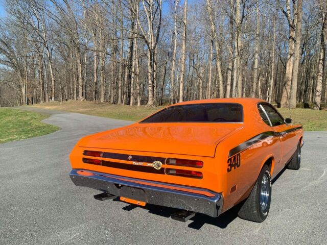 Plymouth Duster 1970 image number 11