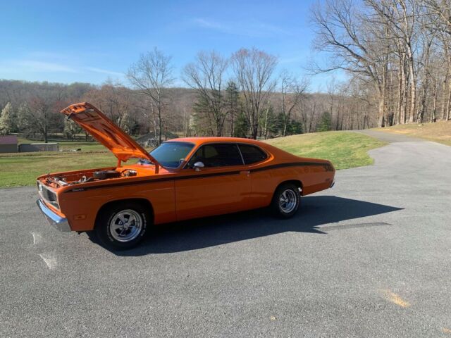 Plymouth Duster 1970 image number 12