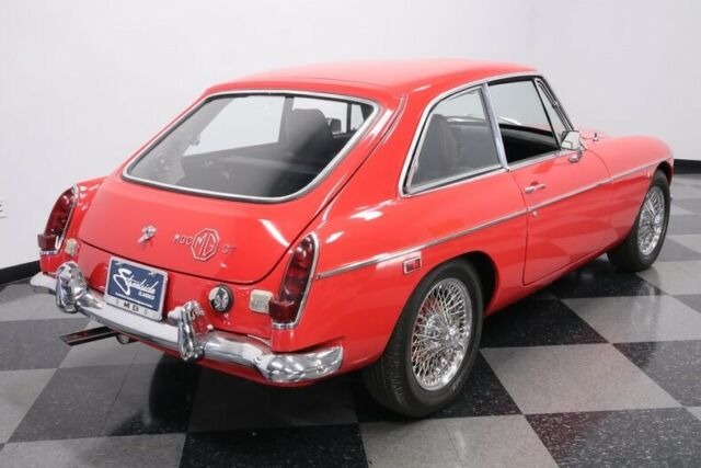 MG MGC 1969 image number 13