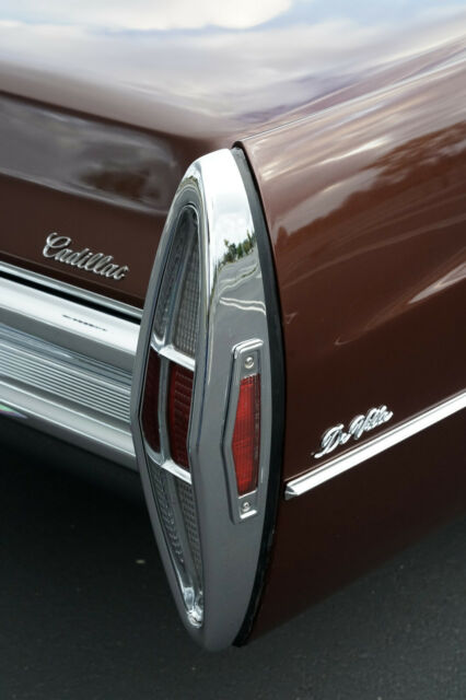 Cadillac DeVille 1968 image number 32