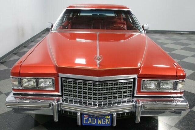 Cadillac Fleetwood 1976 image number 21