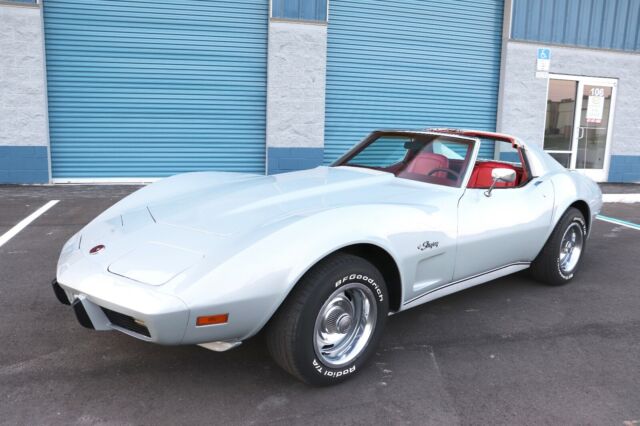 Chevrolet Corvette 1976 image number 0