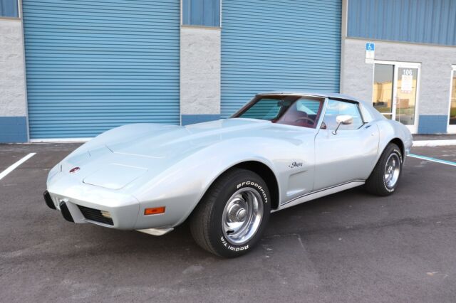 Chevrolet Corvette 1976 image number 1