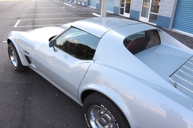 Chevrolet Corvette 1976 image number 33