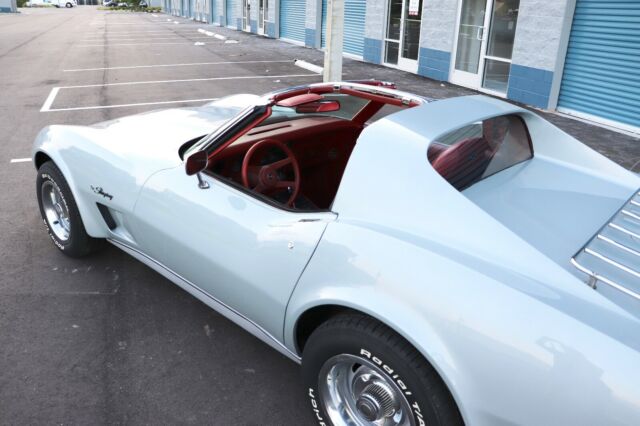 Chevrolet Corvette 1976 image number 45