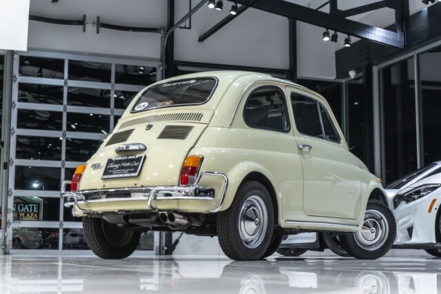 Fiat 500L 1972 image number 17