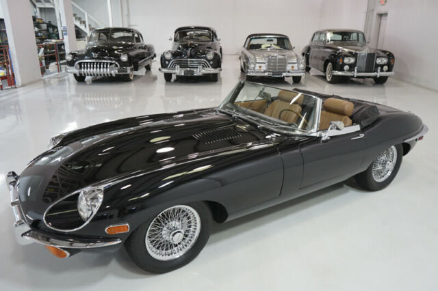 Jaguar E-Type 1970 image number 31