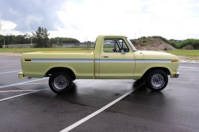 Ford F-100 1976 image number 28