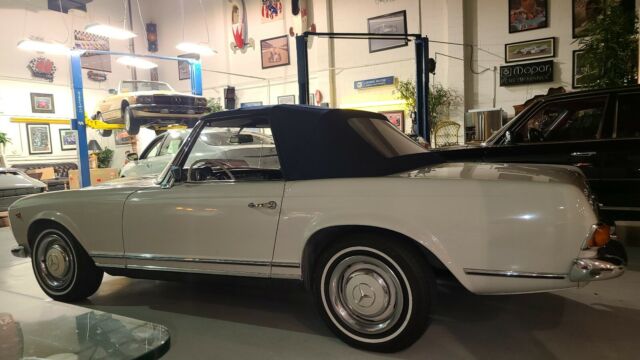 Mercedes-Benz 250 SL 1967 image number 30