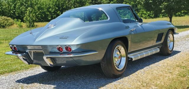 Chevrolet Corvette 1967 image number 27