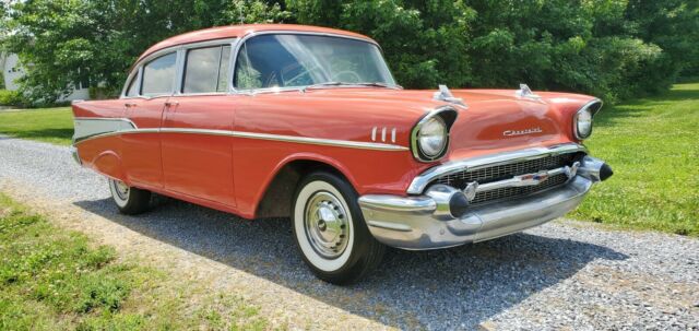 Chevrolet Bel Air/150/210 1957 image number 10