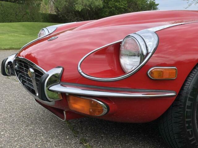 Jaguar E-Type 1973 image number 15