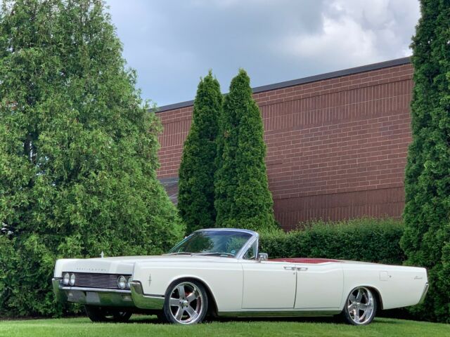 Lincoln Continental 1966 image number 26