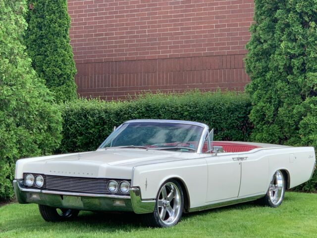 Lincoln Continental 1966 image number 27