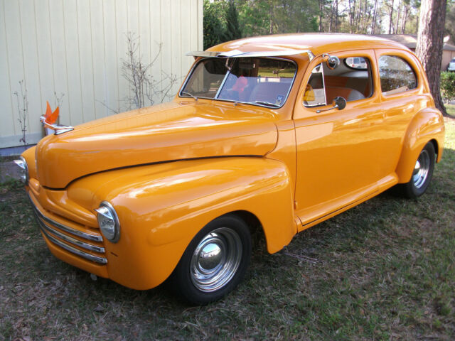 Ford Tudor Deluxe Resto-mod 1947 image number 0