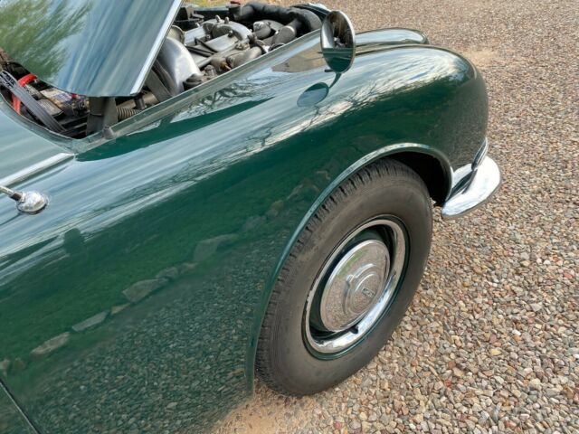 Jaguar S-Type 1965 image number 32