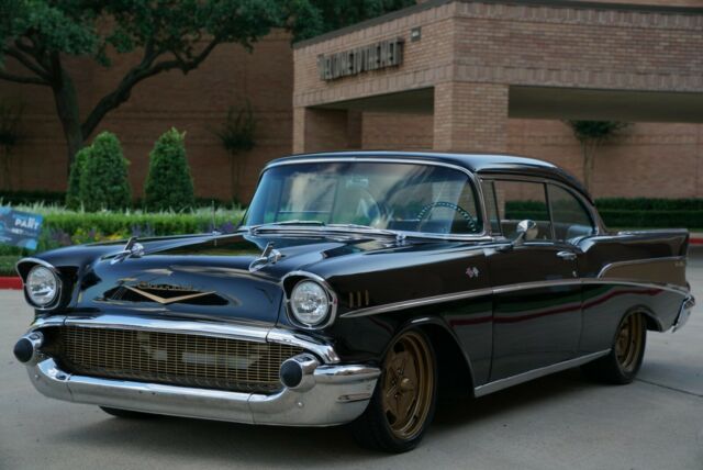 Chevrolet Bel Air/150/210 1957 image number 2