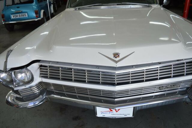 Cadillac DeVille 1964 image number 16