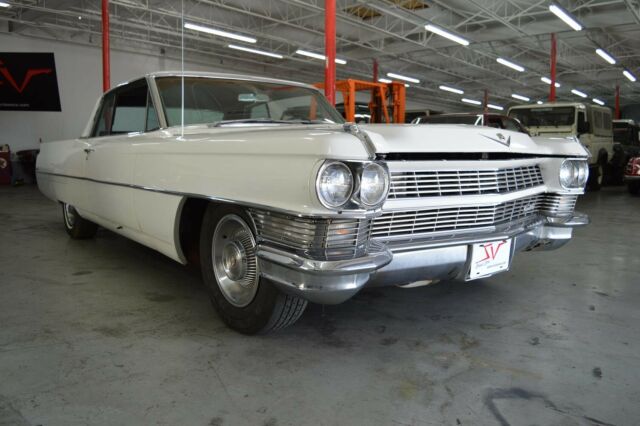 Cadillac DeVille 1964 image number 37