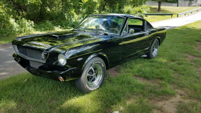 Ford Mustang 1966 image number 2